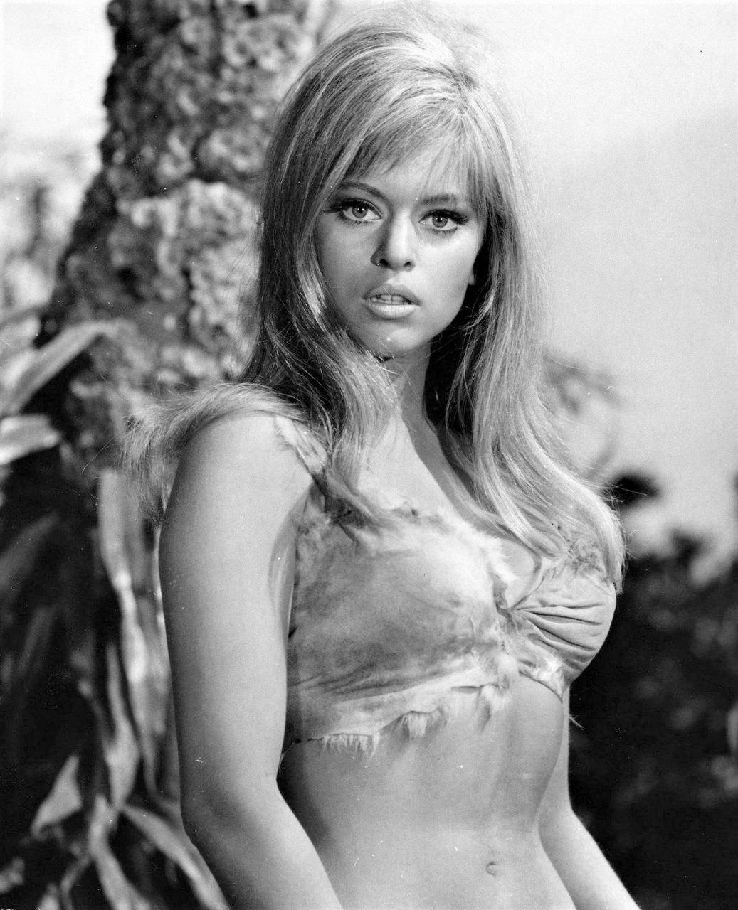 Edina Ronay in Prehistoric Women (1967)