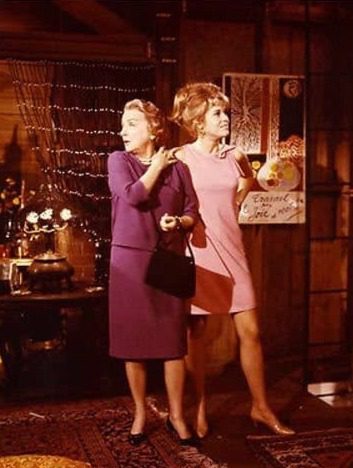 Mildred Natwick and Jane Fonda in BAREFOOT IN THE PARK (1967)