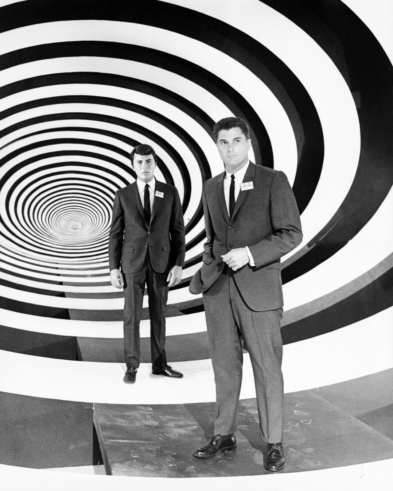 James Darren and Robert Colbert - The Time Tunnel 1967