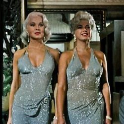 Joi Lansing and Barbara Nichols in Who Was That Lady_ (1960)-1 (dragged)_epuAk__please_credit[palette.fm]
