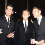 James Garner, Steve McQueen, and James Coburn attending the US premiere of The Great Escape. Hollywood, California (1963).