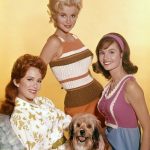 Linda Kaye Henning ( as Betty Jo Bradley ) , Gunilla Hutton ( as Billie Jo Bradley) and Lori Saunders ( as Bobbie Jo Bradley )in Petticoat Junction (1963)
