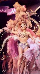 Valerie Perrine – As A Las Vegas Showgirl