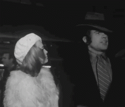 WARREN BEATTY and FAYE DUNAWAY 1968 WARREN BEATTY and FAYE DUNAWAY at the Moulin Rouge for the French premiere of BONNIE AND CLYDE, JANUARY 1968
